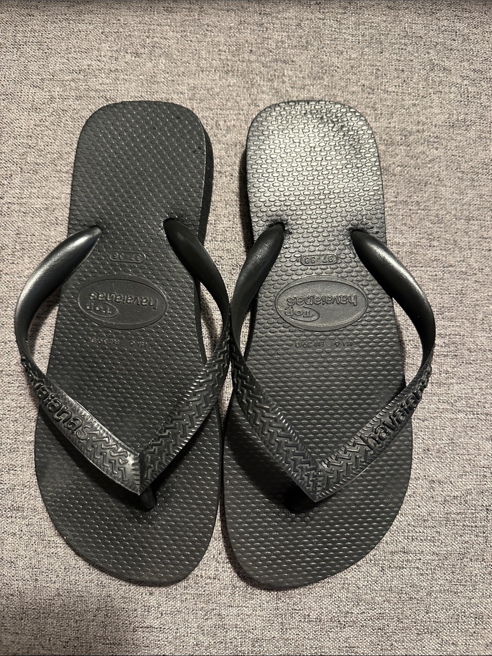 Havaianas Classic Flip Flops - Black